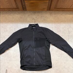 Arc'teryx LEAF atom jacket in black M